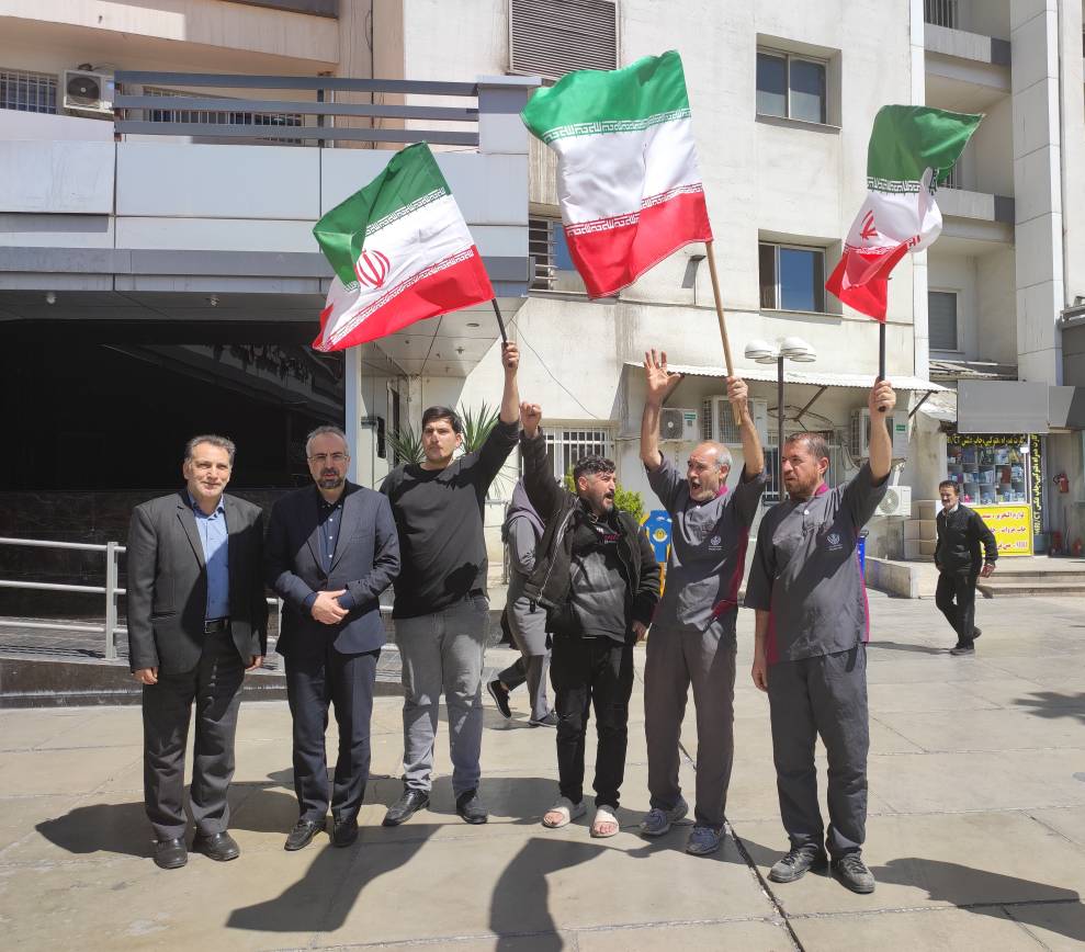 برگزاری مراسم بزرگداشت شهادت رهبر، جمعی از سرداران و فرماندهان و هموطنان