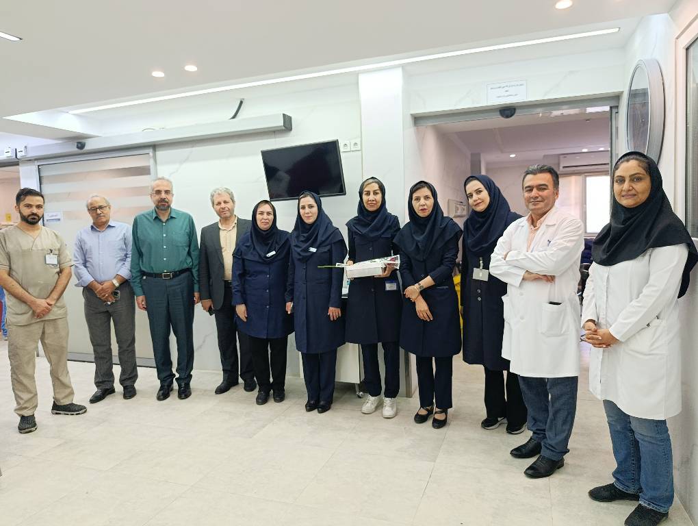 شکوفه‌های قدردانی بر دستان سپیدپوشان؛ تبریک روز پرستار در بیمارستان حضرت رسول اکرم (ص)